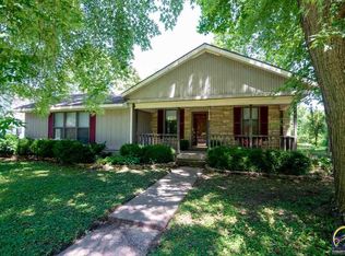 10130 SW Jordan Rd, Wakarusa, KS 66546