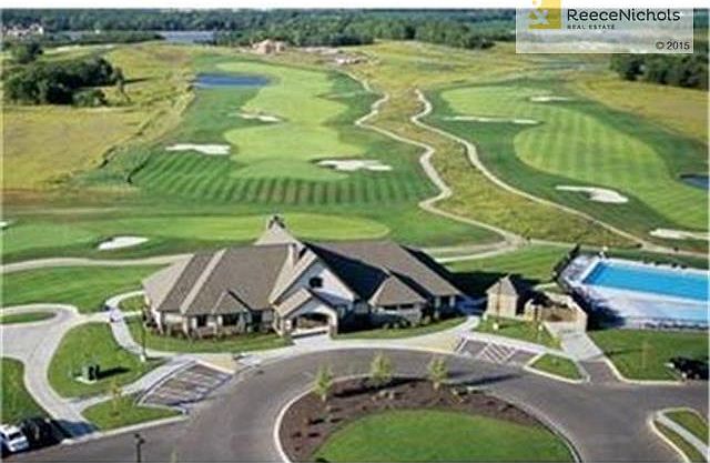 Creekmoor Offers: 108 Acre Lake | Golf | Hiking & Biking Trails