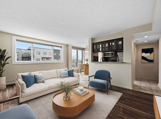 429 E 14th St NW #501, Calgary, AB T2N2A3