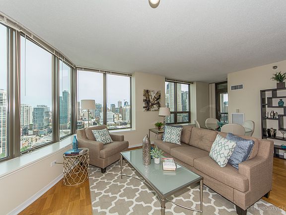 3rd image of 400 N Lasalle St #2211