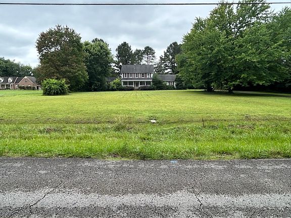 2nd image of 651 Turkey Creek Dr
