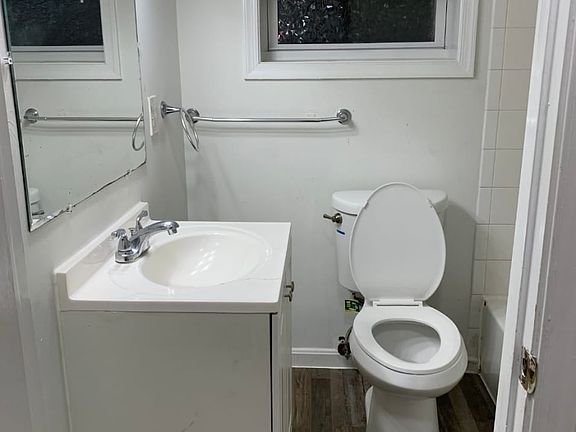 2nd image of 2703 Oswego Ave