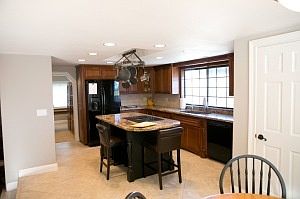3rd image of 22990 Somerset Dr
