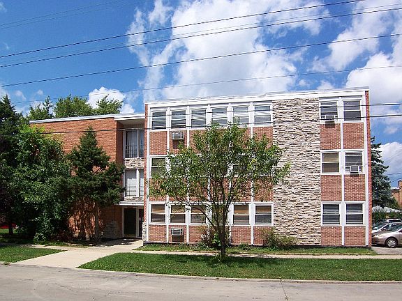 2nd image of 4654 Keeney St APT 3S