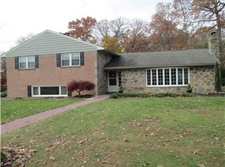 4653 Dartmoor Dr, Wilmington, DE 19803
