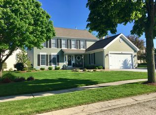 14 White Oak Ct, Algonquin, IL