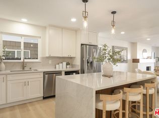 1747 Wollacott St, Redondo Beach, CA 90278