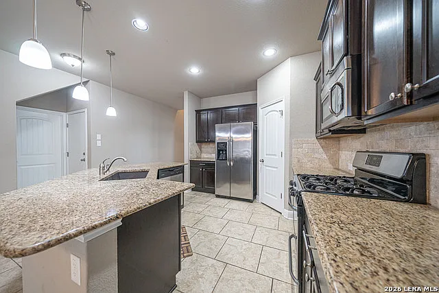 12911 Brewster Ml — Photo 11