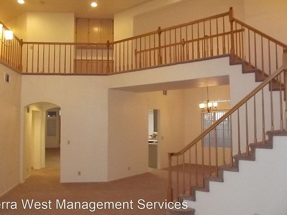 3rd image of 2636 Ohio Ct