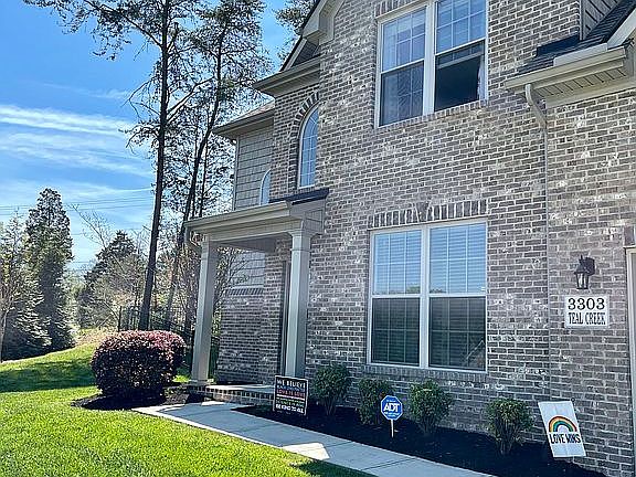 3rd image of 3303 Teal Creek Ln