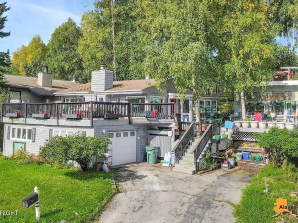 2121 Tudor Hills Ct, Anchorage, AK 99507