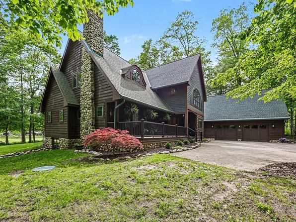 2515 Southwoods Trl, Ann Arbor, MI 48108