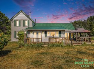 1444 S Moorland Rd, Ravenna, MI 49451