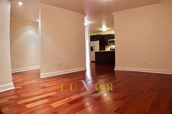 Rented by Luxor Homes & Investment Realty | media 44