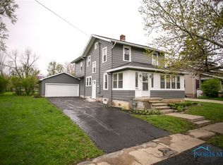 209 E Hobart Ave, Findlay, OH 45840