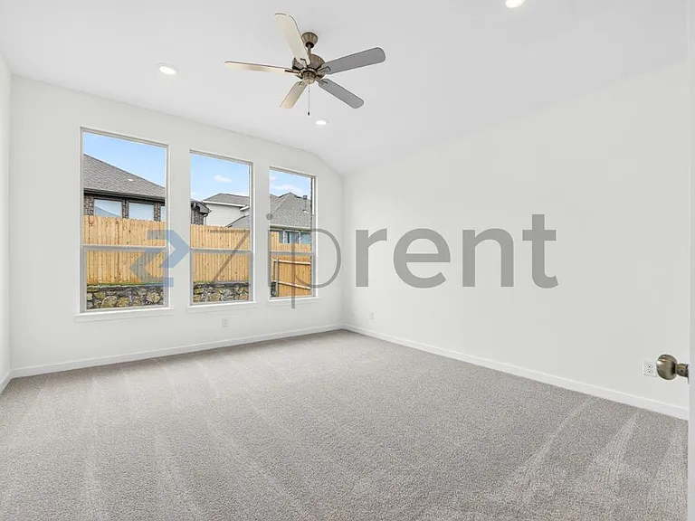 724 Demelza Dr — Photo 14