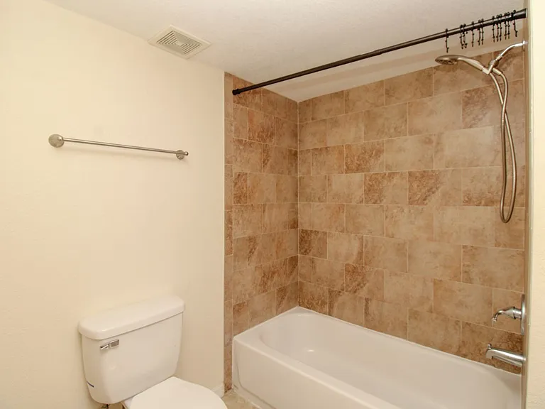 1260 Wildwood Lakes Blvd #104 — Photo 34