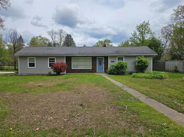 3221 Union Lake Rd, Commerce Township, MI
