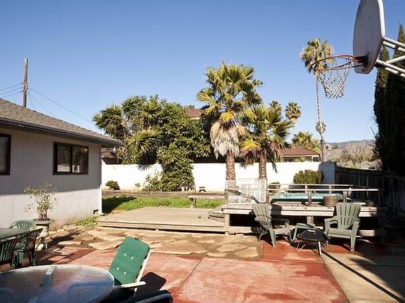 Private fenced-in back ya