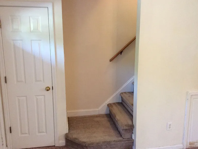 7 Donnell Ave — Photo 9