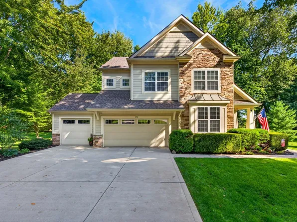 170 Lexington Woods Dr, Granville, OH 43023