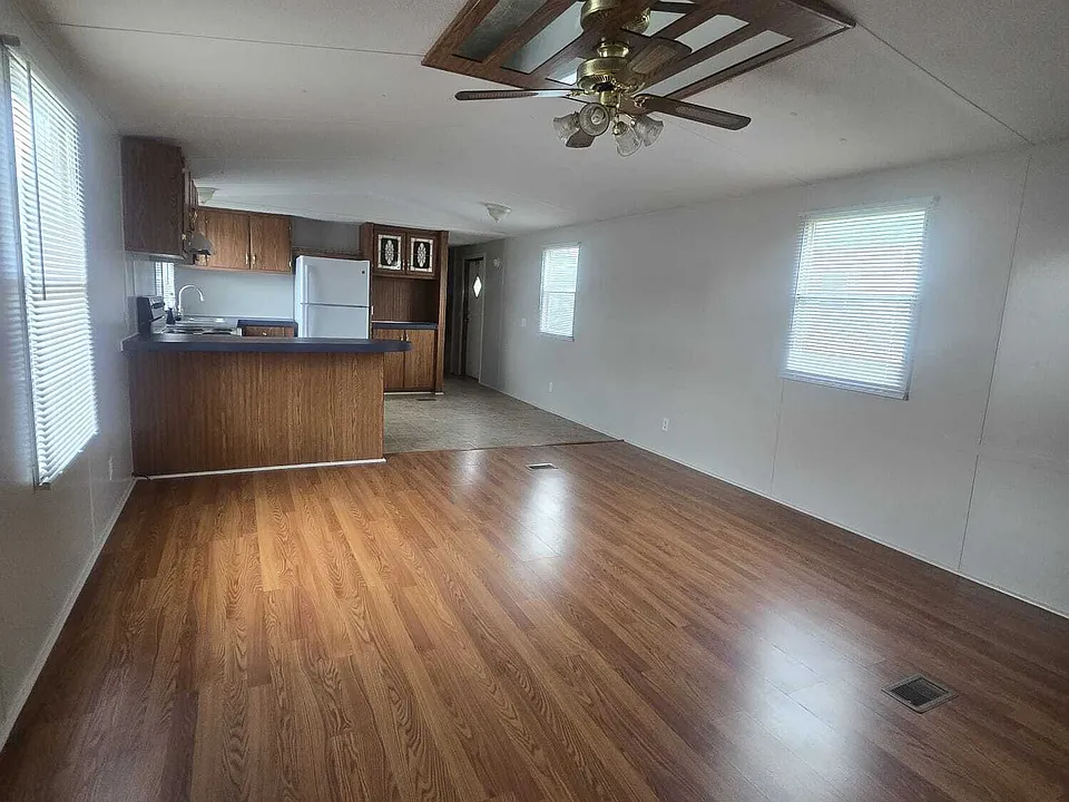 2263 New Leicester Hwy
