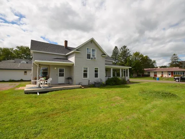 420 W 5th St, Rush City, MN 55069