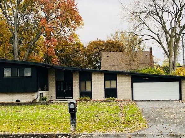 24386 N Carolina St, Southfield, MI 48075