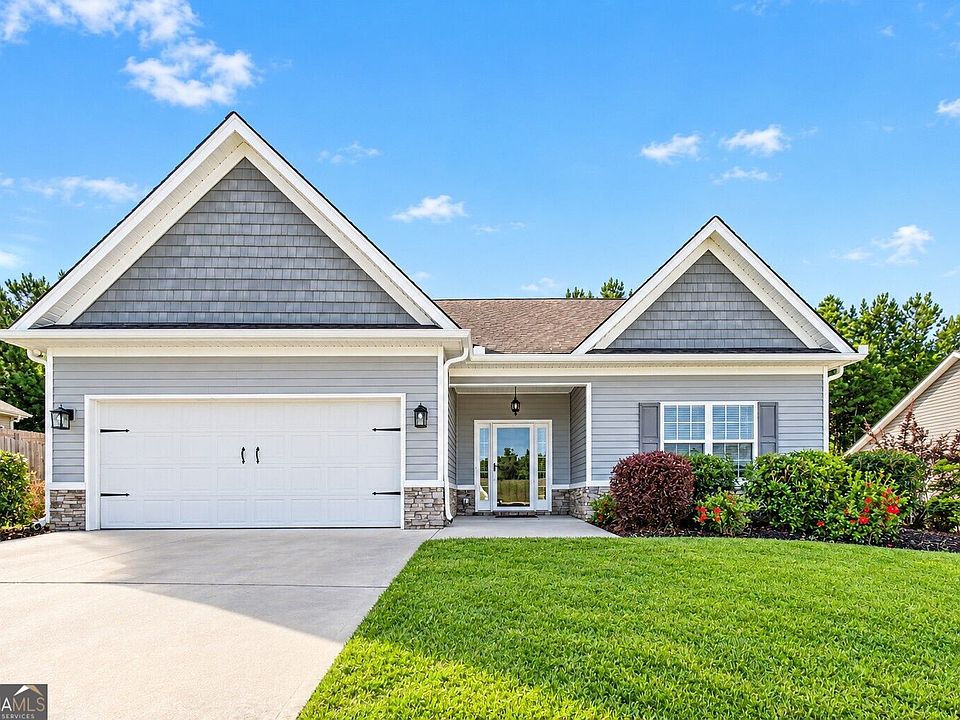 1st image of 271 Alexandria Way