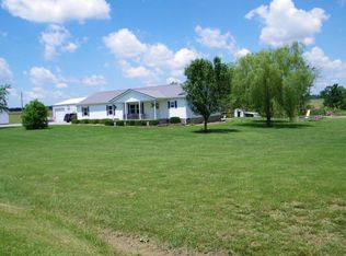 10 Martha Rd, Raleigh, IL 62977