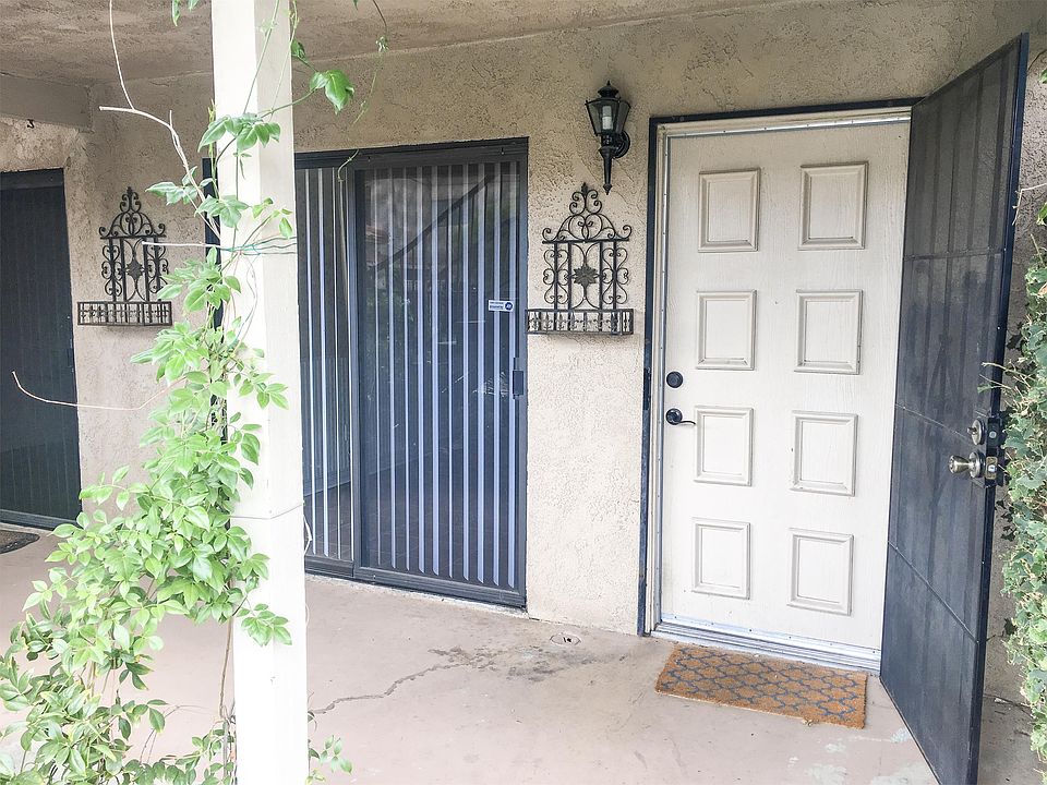 1st image of 2453 W Acacia Ave