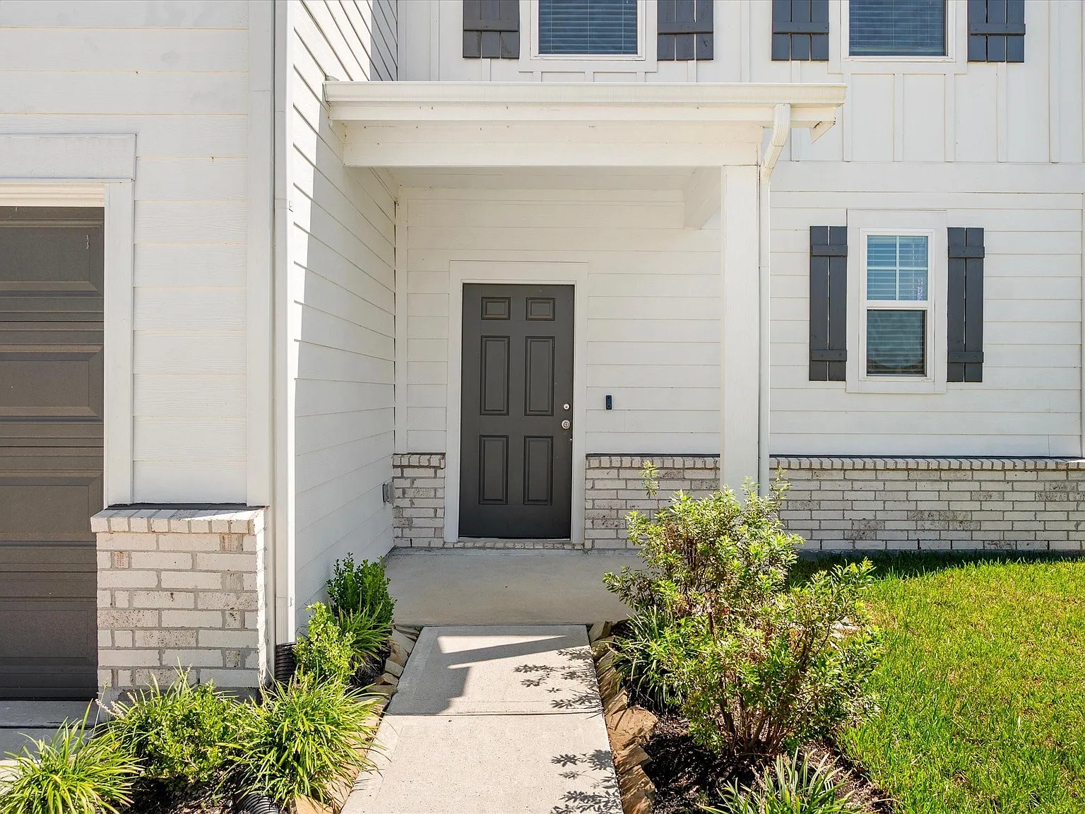 3 bed, 2.5 bath, 1946 sqft, $2,500 — Photo 4