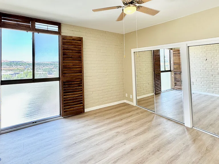 1200 Riverside Dr #1270 — Photo 22