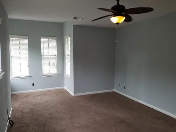 2723 Roseheath Ln, Houston, TX 77073