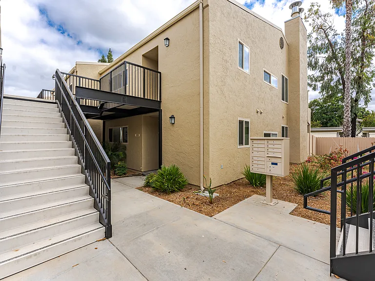 Hilleary Park - Military Housing — Photo 21