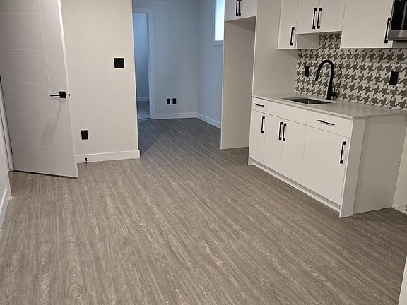 4th image of 12440 47th St NW
