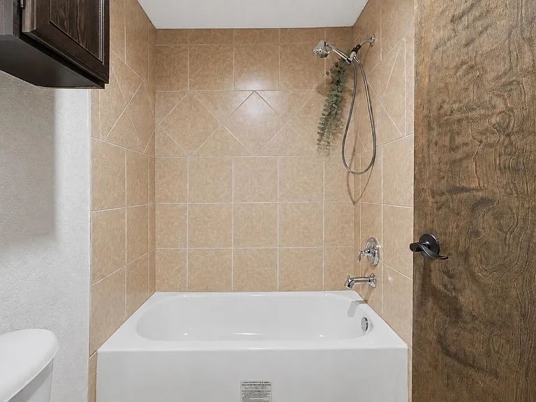 906 Patterson St — Photo 7