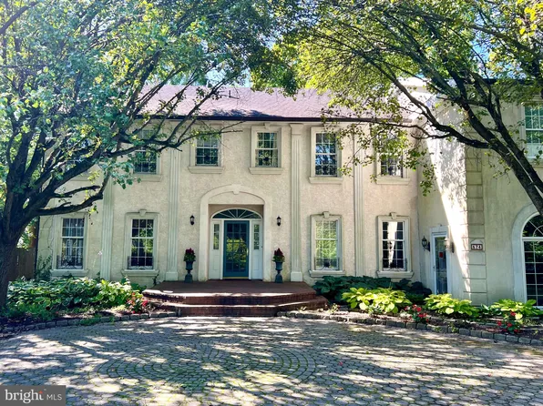 574 Montgomery Ave, Bryn Mawr, PA 19010