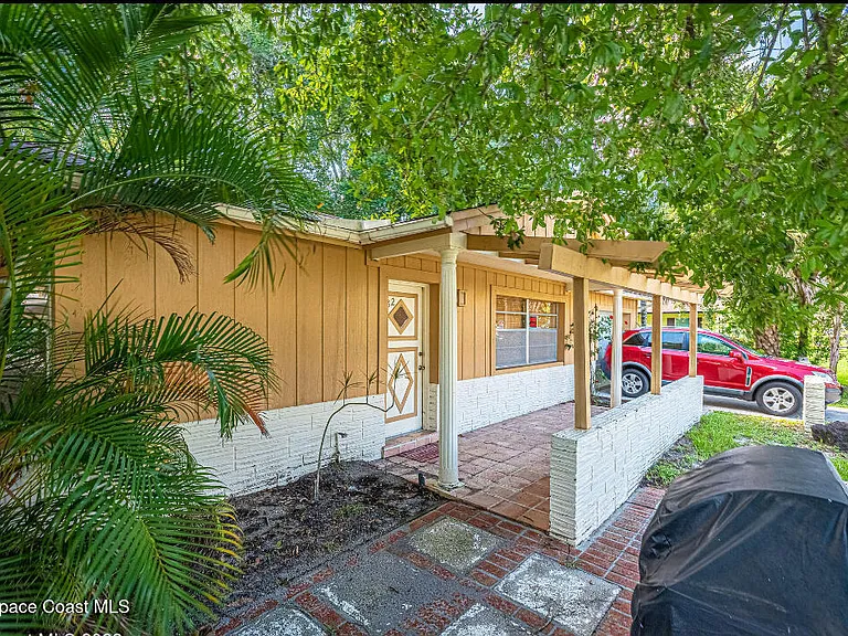 82 Haven Dr — Photo 6