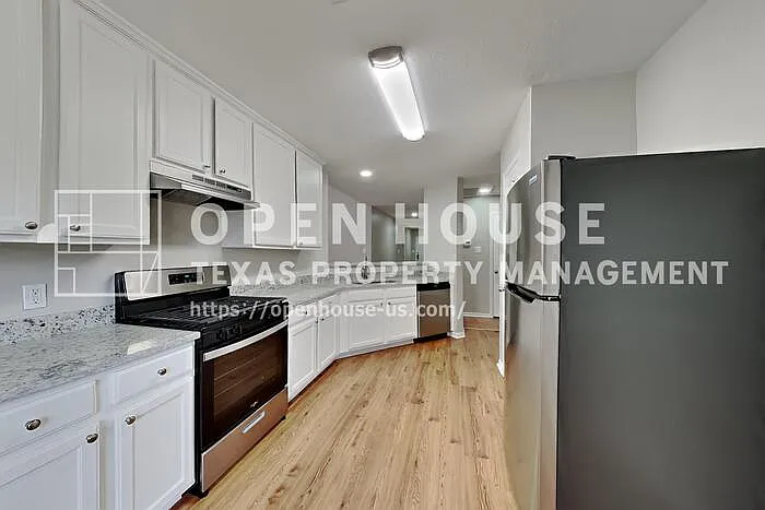 26912 Castlecliff Ln — Photo 6