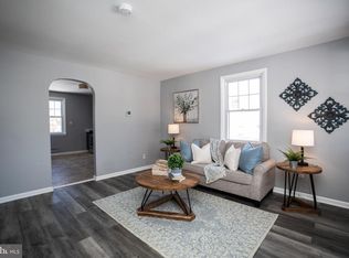 8216 Oakleigh Rd, Parkville, MD 21234