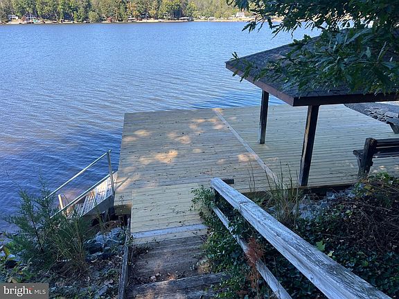 5th image of 1134 S Lakeshore Dr
