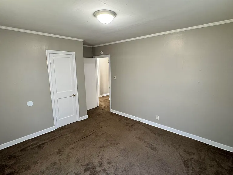992 Wrenwood St — Photo 5