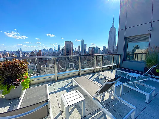 Rented by Corcoran | media 14