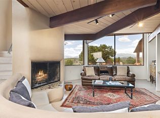 13 Vuelta Sabio, Santa Fe, NM 87506