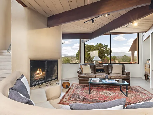 13 Vuelta Sabio, Santa Fe, NM 87506