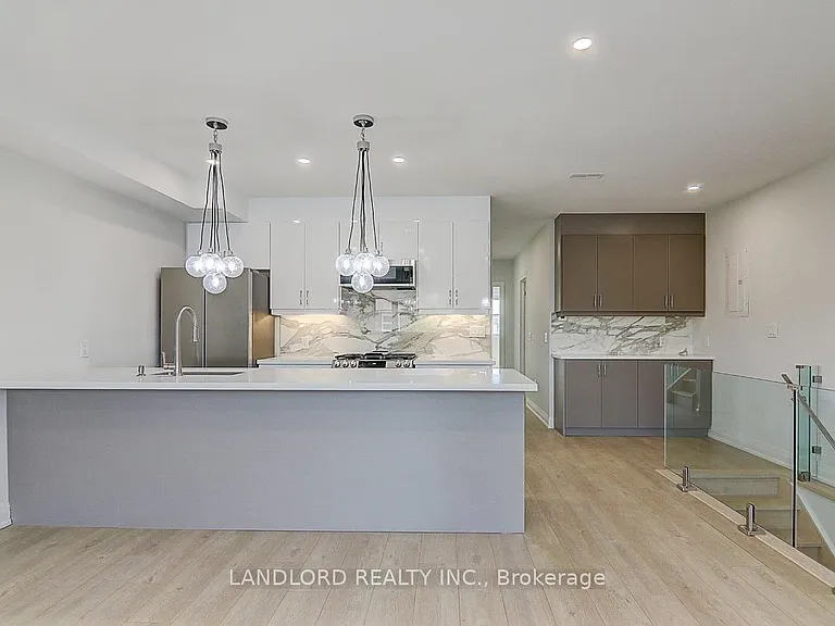 115 Livingstone Ave #UPPER — Photo 12