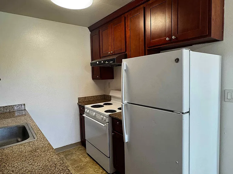 1972 Bellomy St #1B — Photo 5