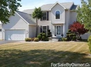 765 Pletcher Rd, Lewiston, NY 14092