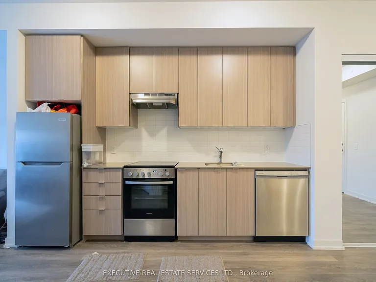 58 Sky Harbour Dr #402 — Photo 18